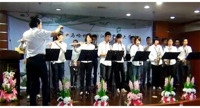 “庄闲和游戏杯”浙江省大学生日语演讲比赛—日本流行歌曲进行的中日国际文化交流
