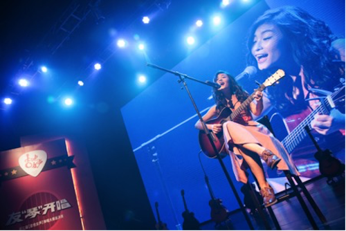 不断创新的庄闲和游戏音乐比赛 <br />～从传统电子琴到吉他女声～