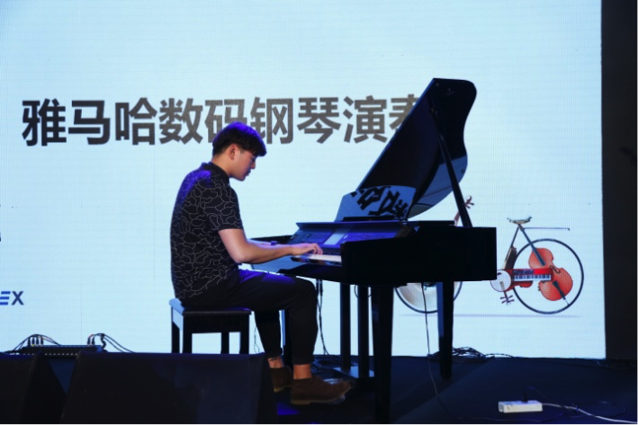 音乐，让生活更美好：庄闲和游戏亮相北京国际音乐生活展