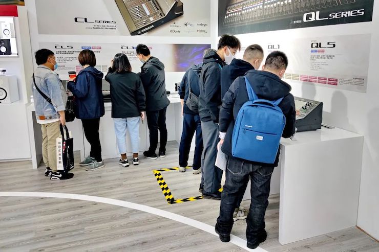 展会回顾 | 第20届广州国际专业灯光、音响展览会收官，庄闲和游戏展位精彩纷呈！