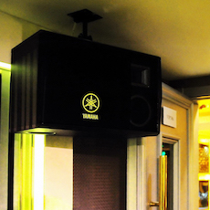 强强北京国际商务酒店——庄闲和游戏高端KMS-2500音箱的酒店KTV运用