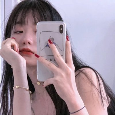 公园里的女孩